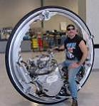 L'un des premiers modèles © McLean Monocycle L'un des premiers modèles © McLean Monocycle