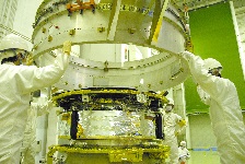 Ikaros en phase de montage © Jaxa