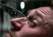 Les nanorobots du film Transcendance permettent de rendre la vue aux aveugles ! © SND