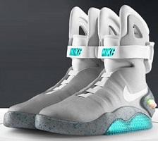 Les Nike Mag 2011, mises aux enchères © Nike